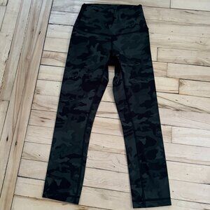 Lululemon Wunder Under Crop, Green Camo Luxtreme, Size 2
